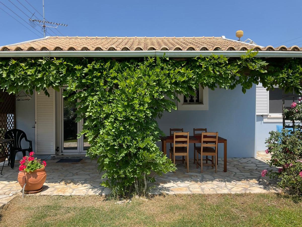 Case de vacanță Little Blue House Sidárion