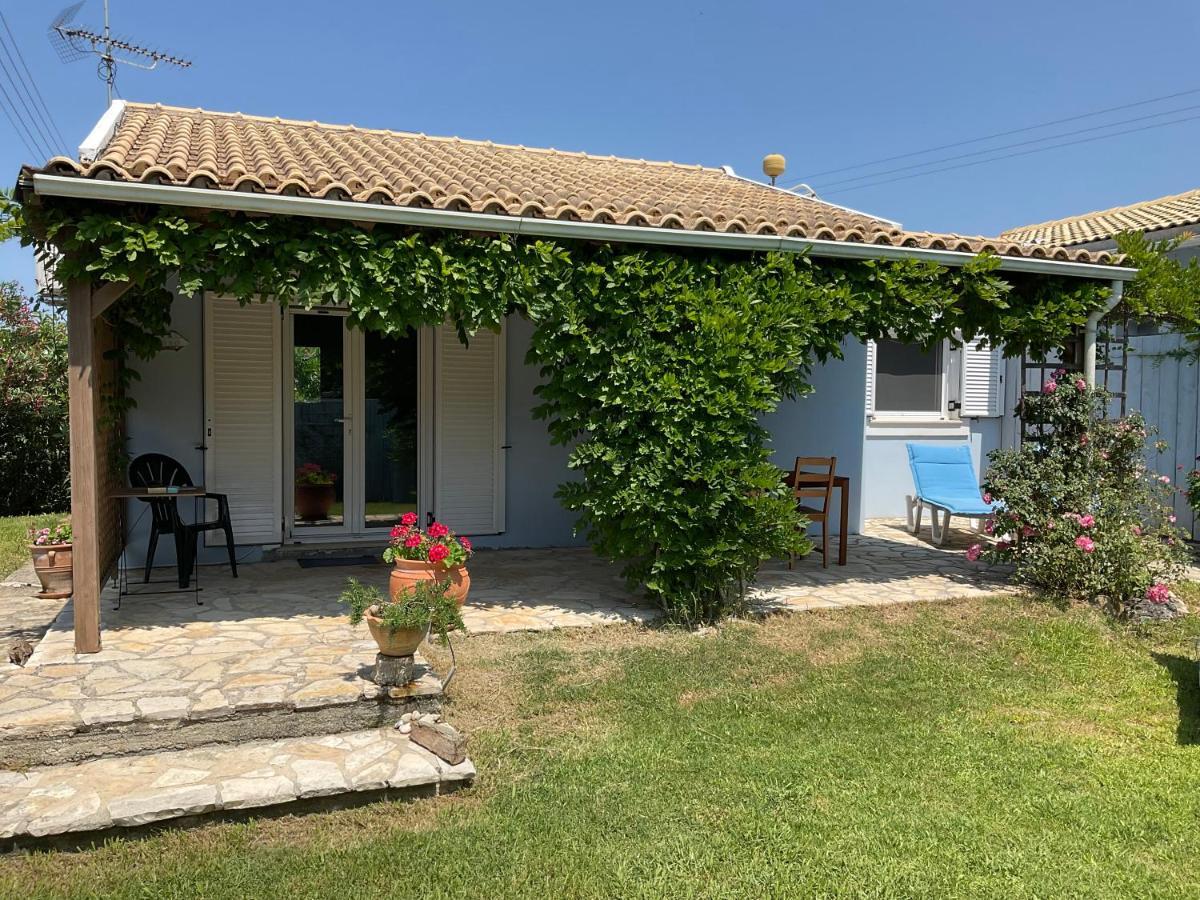 Case de vacanță Little Blue House